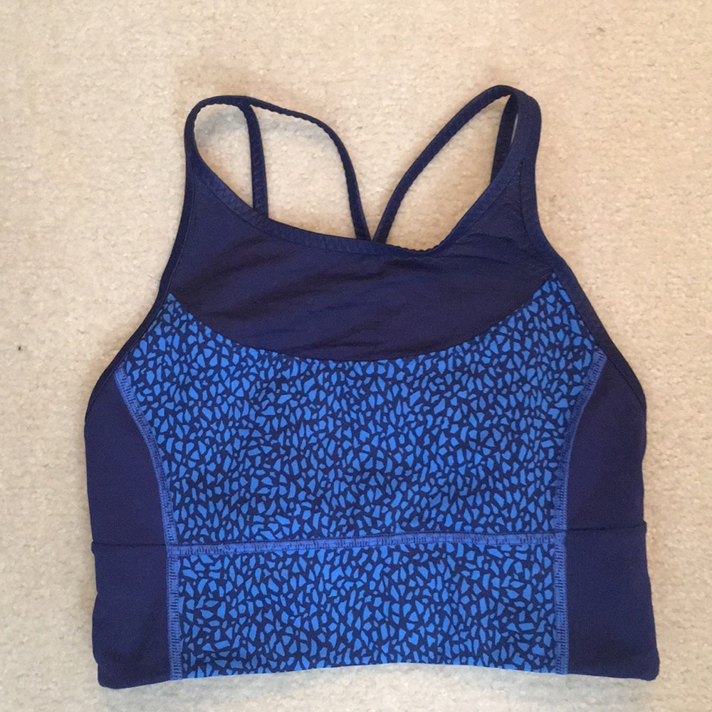 Lululemon sports bra